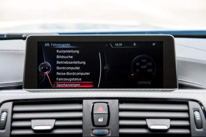 Hệ thống lái thể thao M Drive trên BMW M3 2015 11