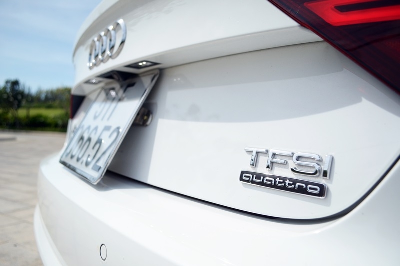 Đuôi xe Audi A7 Sportback 2015.