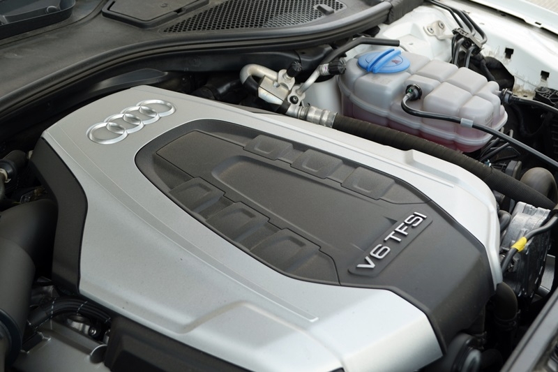 Audi A7 Sportback 2015 sử dụng động cơ  V6 3.0 TFSI.