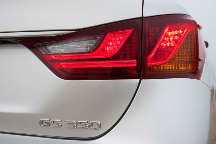 Đánh giá đuôi xe Lexus GS 350 2014