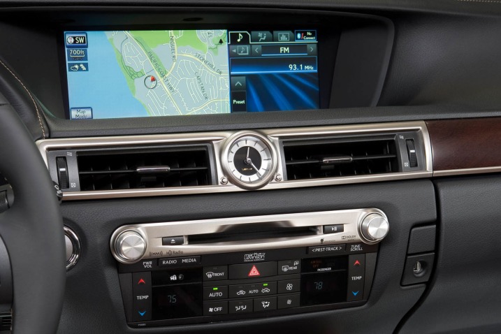 Đánh giá tiện nghi xe Lexus GS 350 2014