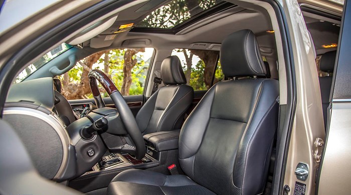 ghế ngồi của Lexus GX 460 2015