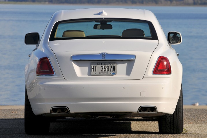 Đánh giá đuôi xe Rolls-Royce Ghost 2014