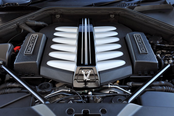 Đánh giá động cơ xe Rolls-Royce Ghost 2014