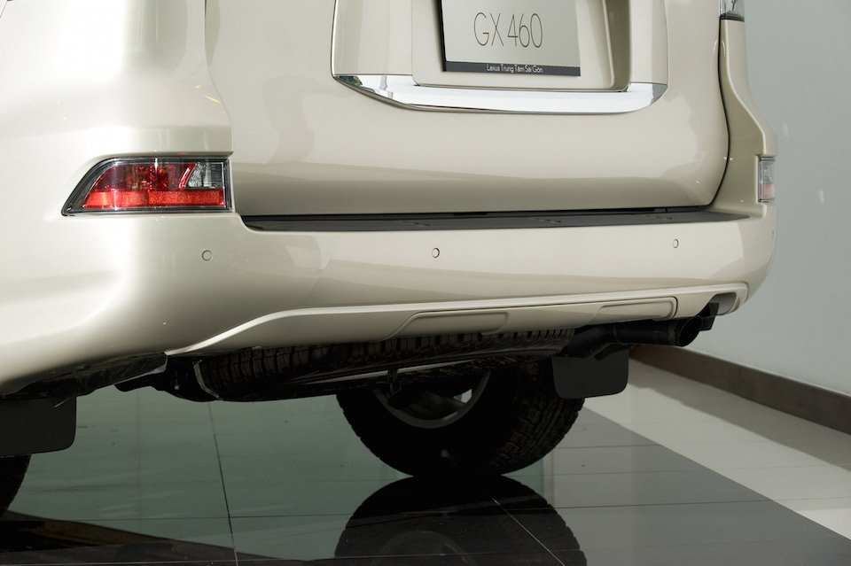 đuôi xe Lexus GX 460 2015 3