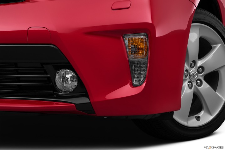 Đánh giá xe Toyota Prius 2015 4