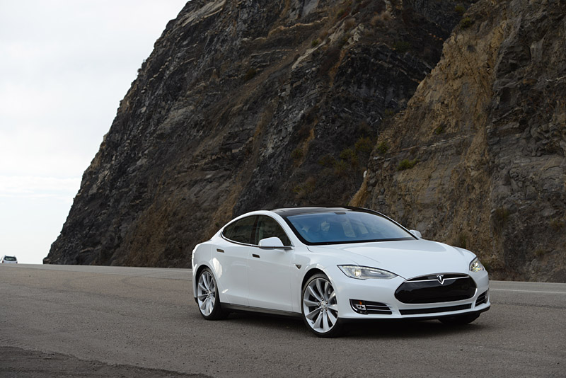 Tesla Model S sẽ phá kỉ lục doanh số xe điện trong năm nay?